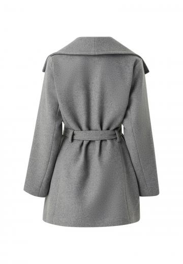 Короткое пальто