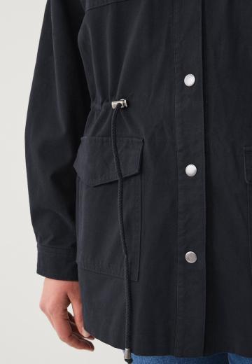 Блейзер с накладными карманами