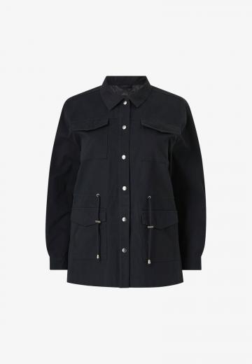 Блейзер с накладными карманами