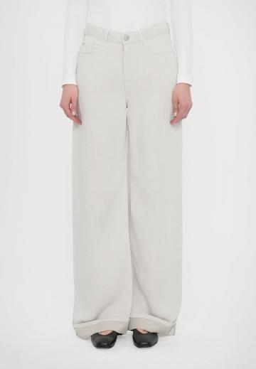 Джинсы бойфренда