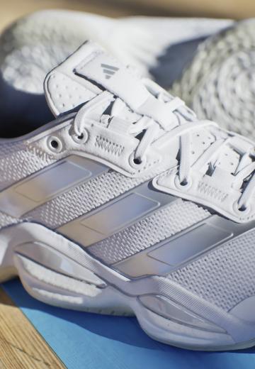 Кроссовки для зала