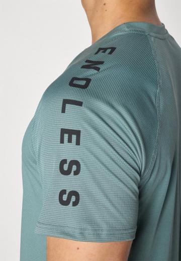 Спортивная майка