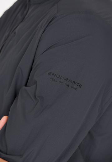 Спортивная куртка