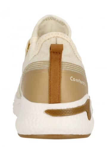 Походные ботинки