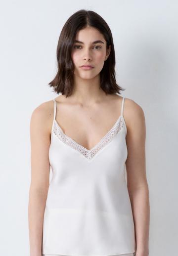 Топ на бретельках