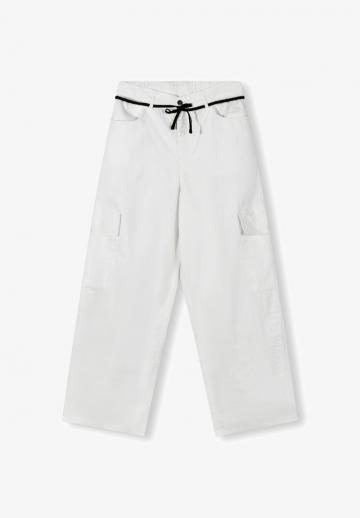 Брюки с накладными карманами