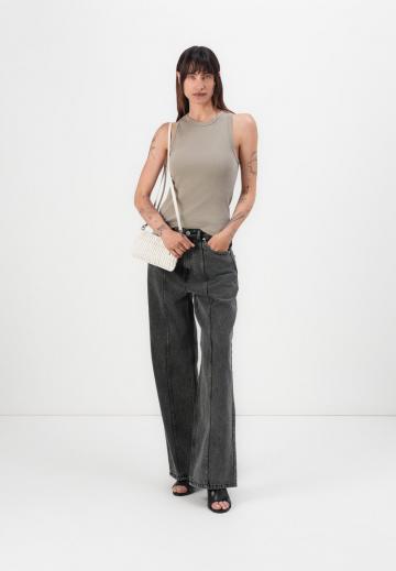 Свободные джинсы