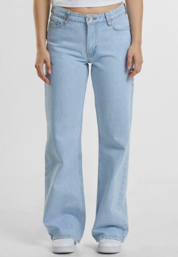 Клешеные джинсы