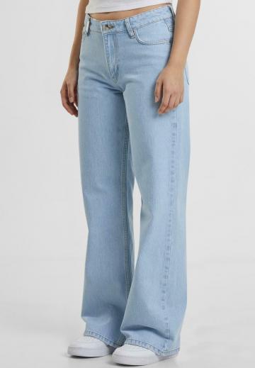 Клешеные джинсы