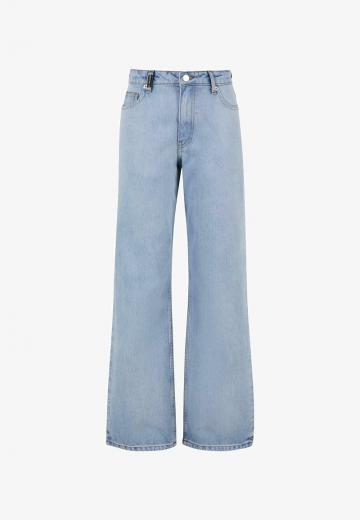 Клешеные джинсы