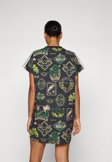 Спортивное платье