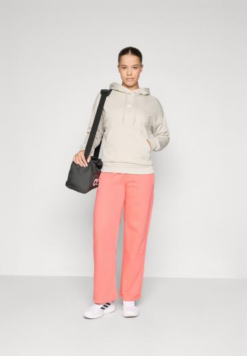 Спортивная толстовка