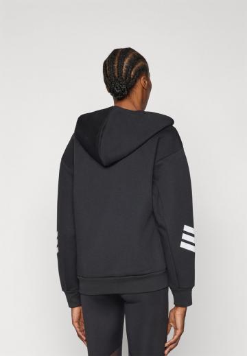 Спортивная толстовка