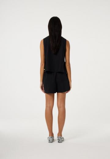 Блузка без рукавов