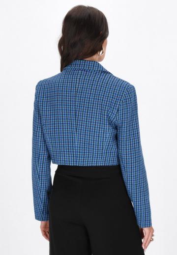 Короткий блейзер