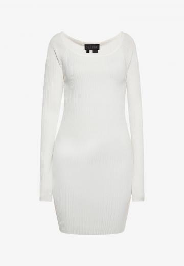 Платье футляр