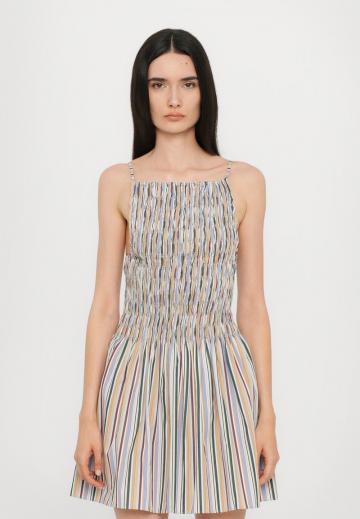 Короткое платье