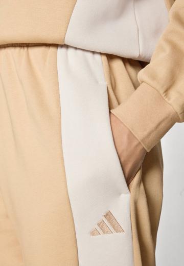 Спортивная толстовка