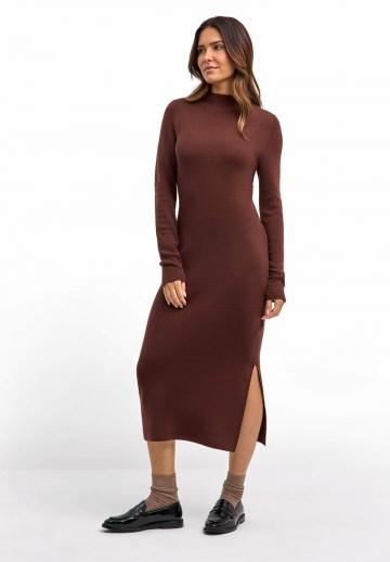 Платье футляр