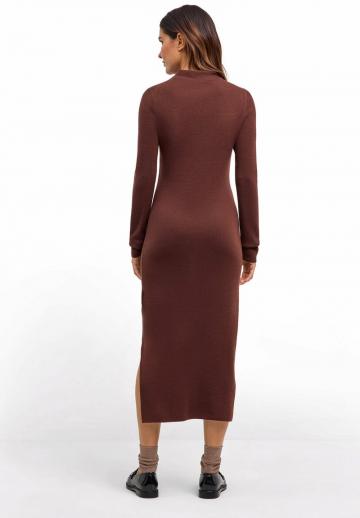 Платье футляр