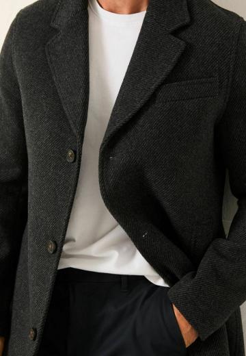 Короткое пальто