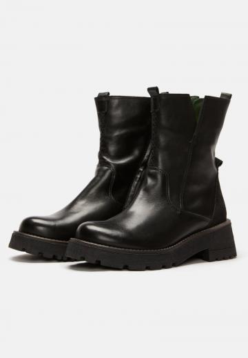 Полусапожки на платформе