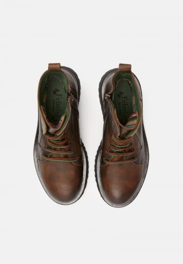 Ботинки на шнуровке