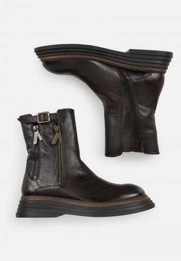 Полусапожки на платформе