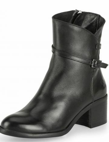 Высокие сапоги