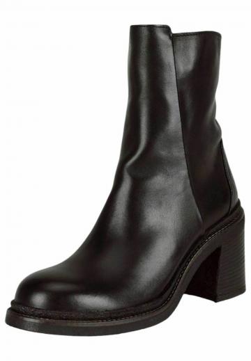 Полусапожки на платформе