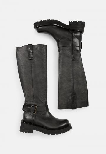 Сапоги на платформе