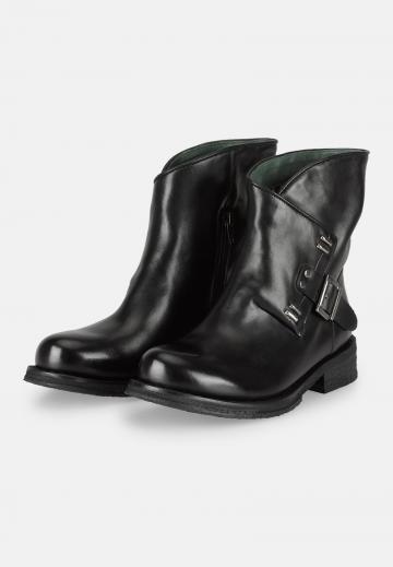 Широкие сапоги