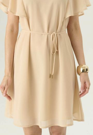 Короткое платье