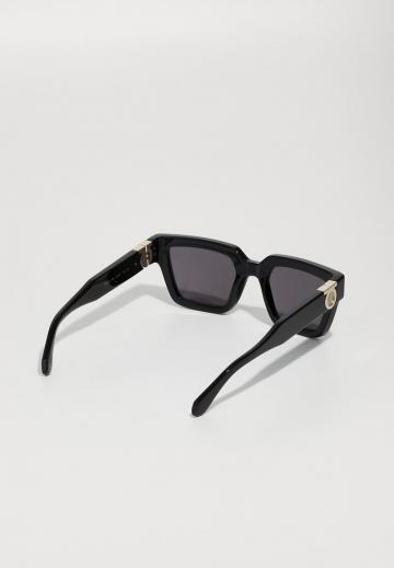 Солнечные очки