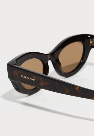 Солнечные очки