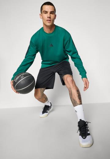 Спортивная кофта