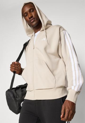 Спортивная кофта