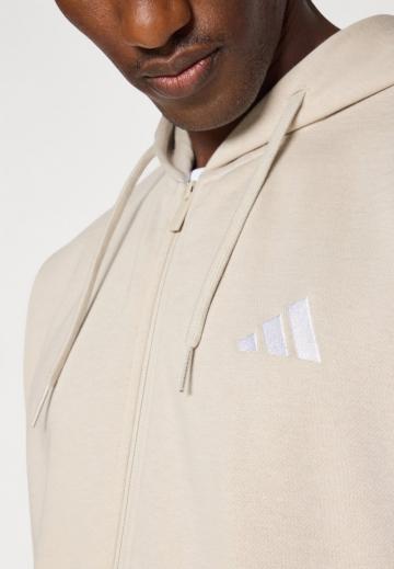 Спортивная кофта