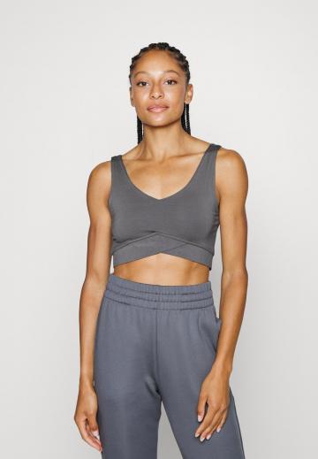 Бюстгальтер без косточек