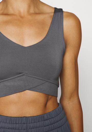 Бюстгальтер без косточек