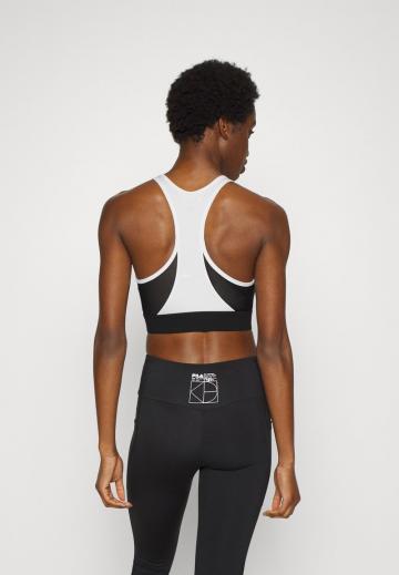 Спортивный бюстгальтер