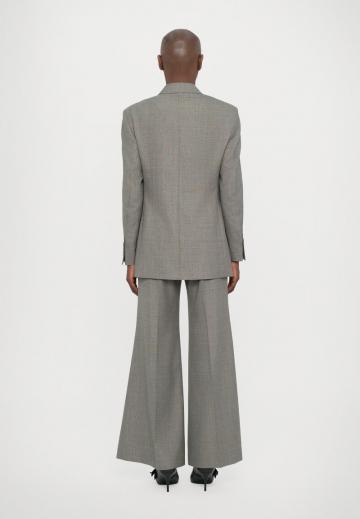 Длинный блейзер