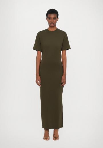 Длинное платье