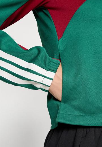 Спортивная куртка