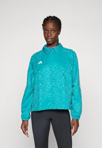 Спортивная куртка