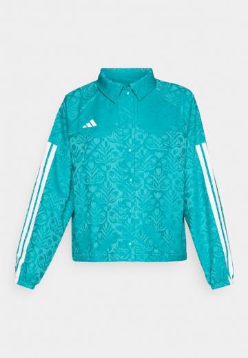 Спортивная куртка