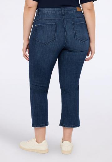 Короткие джинсы