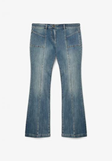 Клешеные джинсы