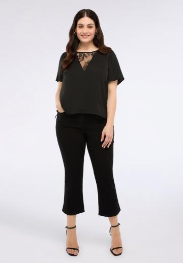 Короткие джинсы