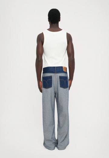 Свободные джинсы